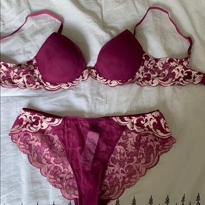 Natori Lace Bra and Panty Set
